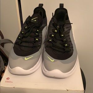 Air Max Axis sz 11.5